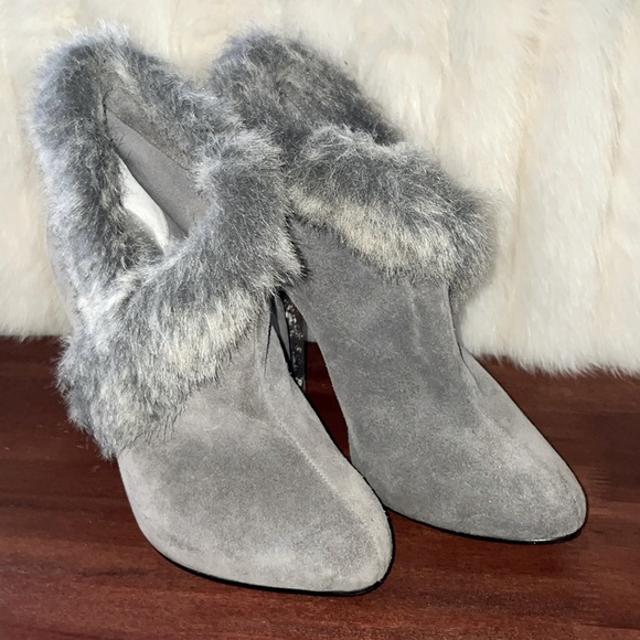 Mariah Carey Suede Leather w/Faux Fur Stiletto Boots Gray Genuine Leather Size 8 - Picture 8 of 11